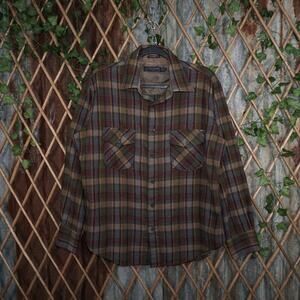 Large - Vintage Y2K Van Heusen plaid brown 1990s button up